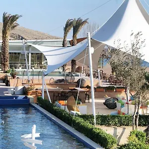 Resort The Crescent, Bakú